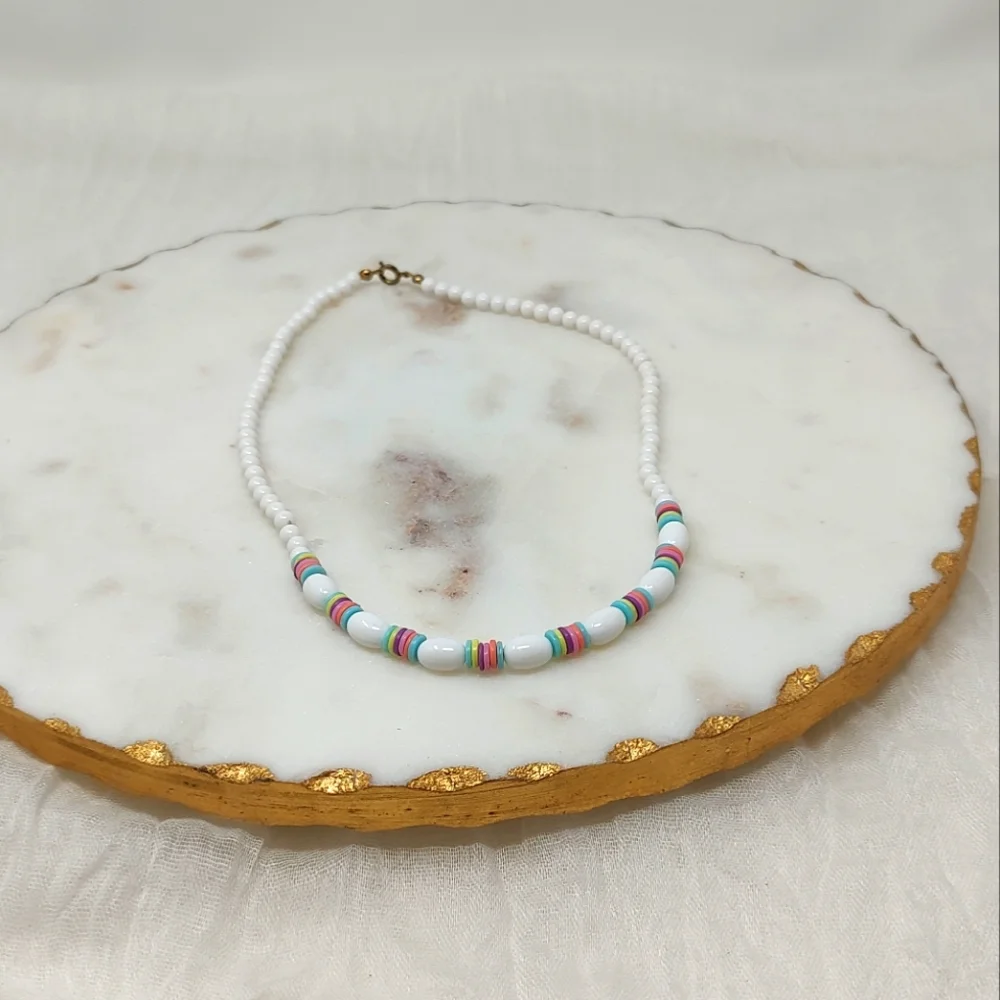 Girls beaded white and pastel accent necklace